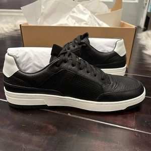 Vince brand new black sneakers size 11 - men